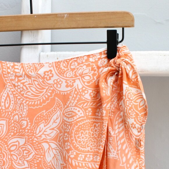 Saks 5th Avenue Folio Orange White Paisley Wrap Knot Tie Silk Mini Skirt Size 4 - Picture 4 of 6
